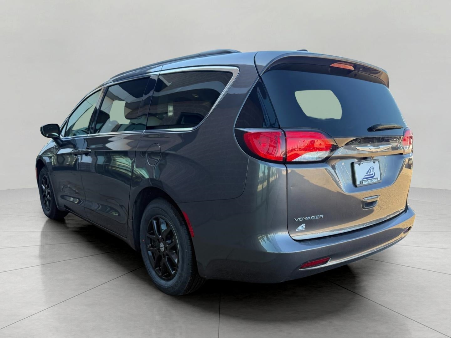 2021 Chrysler Voyager LXI FWD