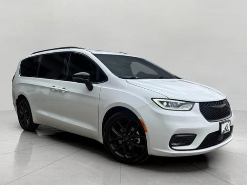 2025 Chrysler Pacifica Limited FWD