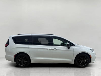 2025 Chrysler Pacifica Limited FWD