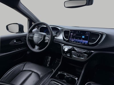 2025 Chrysler Pacifica Limited FWD