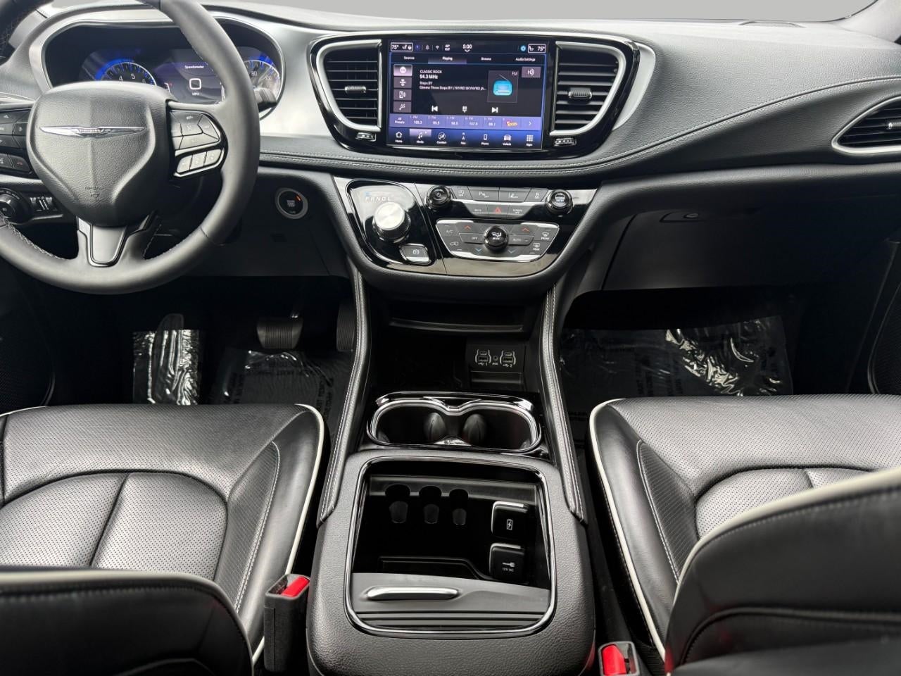 2025 Chrysler Pacifica Limited FWD
