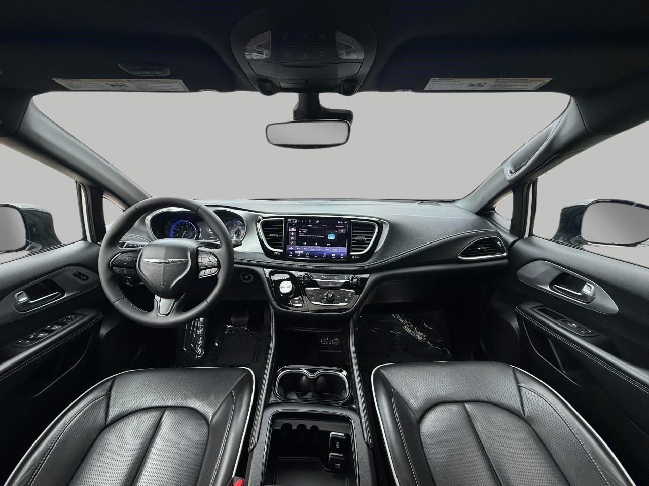 2025 Chrysler Pacifica Limited FWD