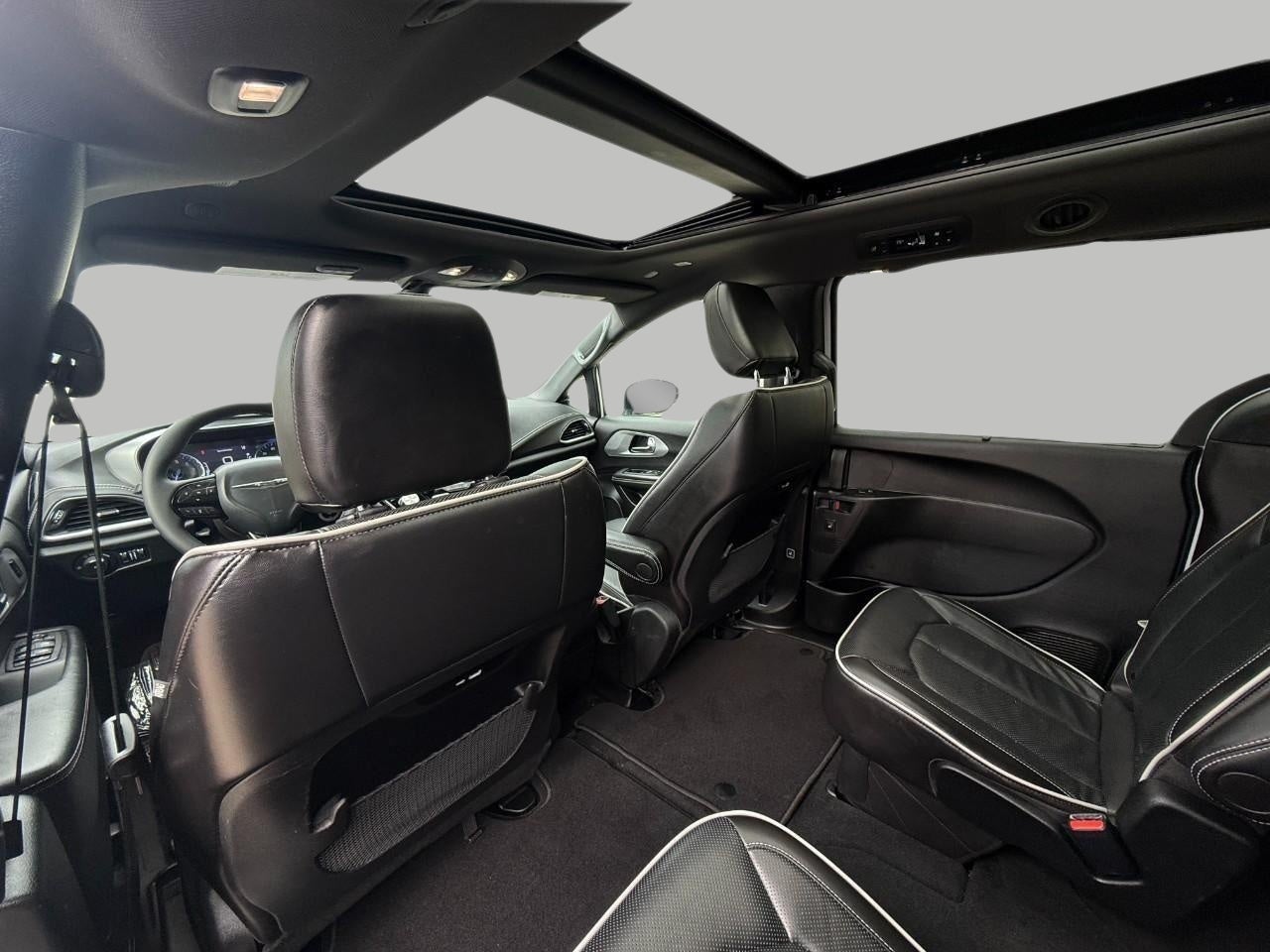 2025 Chrysler Pacifica Limited FWD