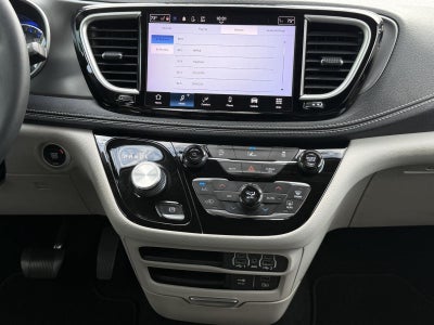 2022 Chrysler Pacifica Touring L AWD