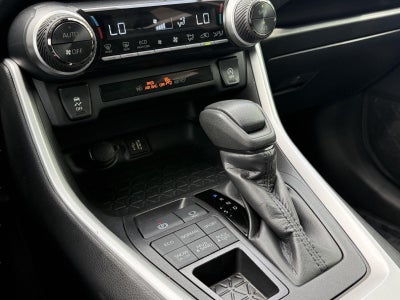 2025 Toyota RAV4 XLE AWD (Natl)