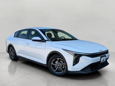 2025 Kia K4 LXS FWD