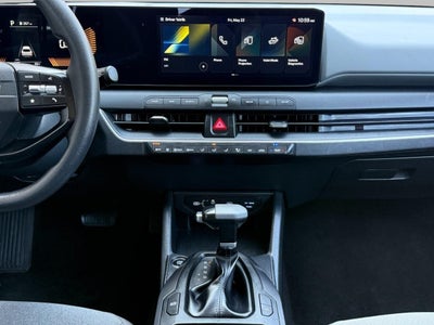 2025 Kia K4 LXS FWD