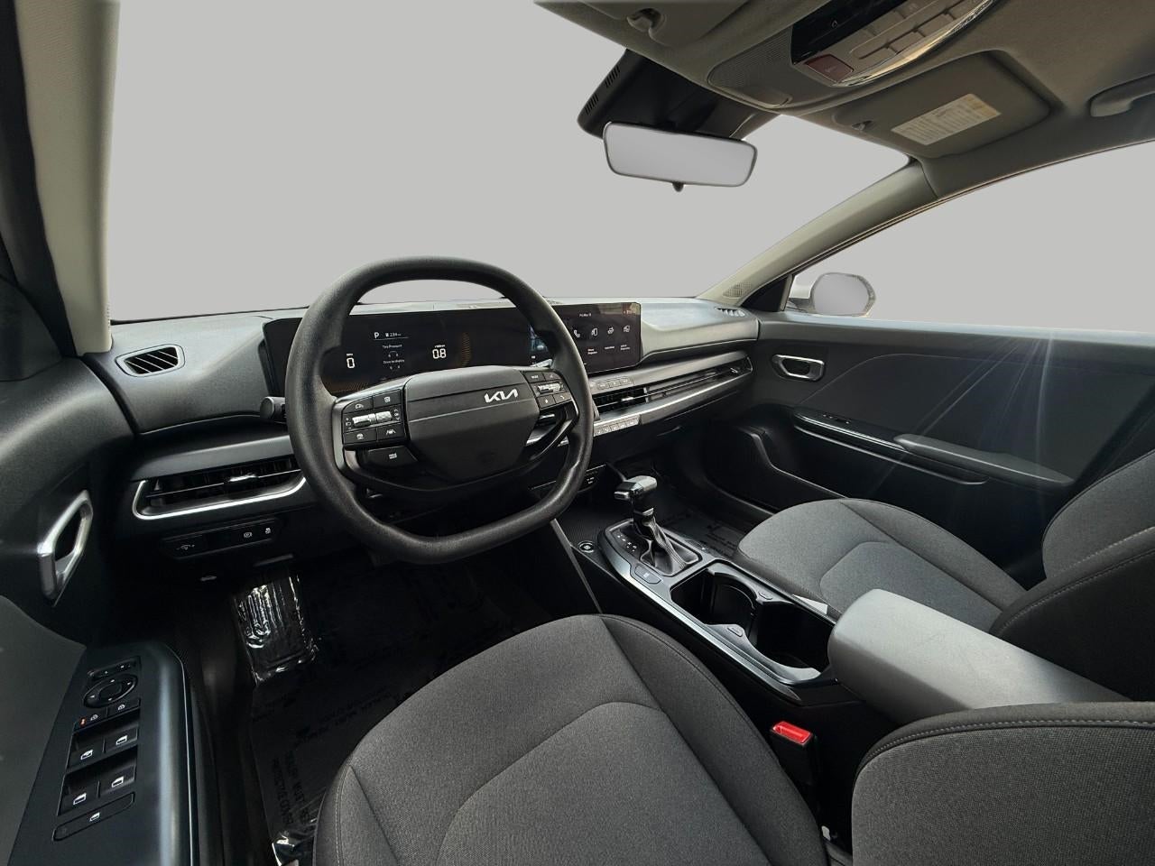 2025 Kia K4 LXS FWD