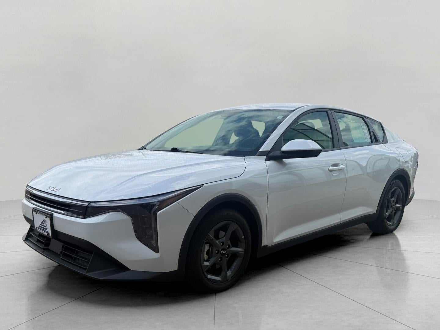 2025 Kia K4 LXS FWD