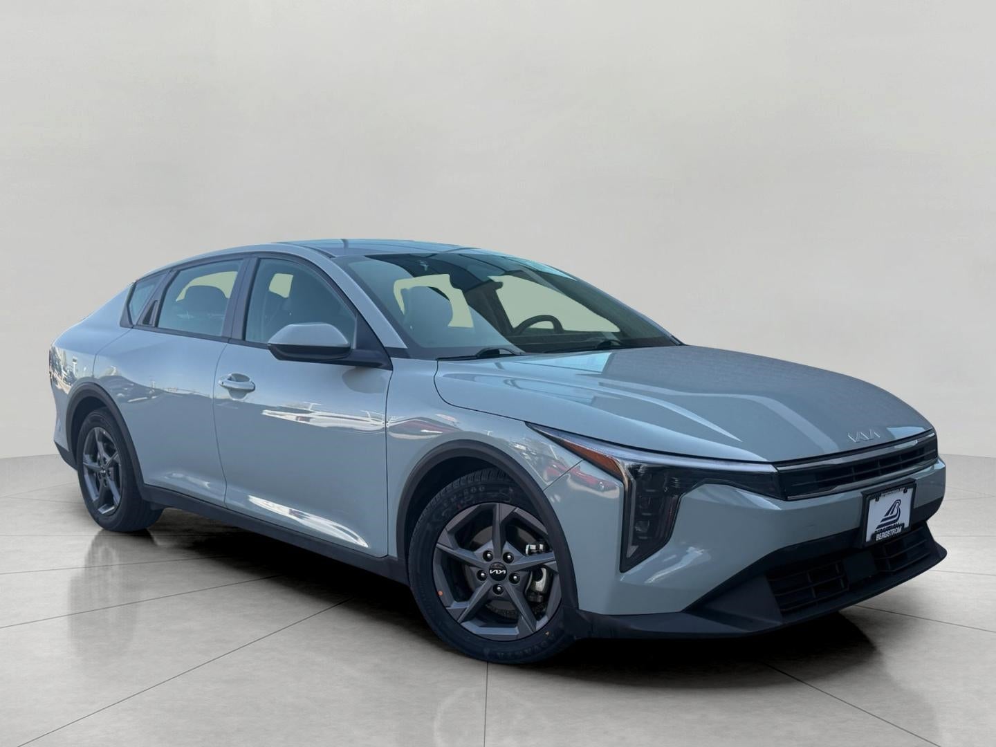 2025 Kia K4 LXS FWD