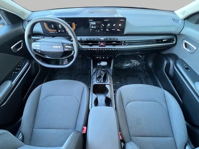 2025 Kia K4 LXS FWD