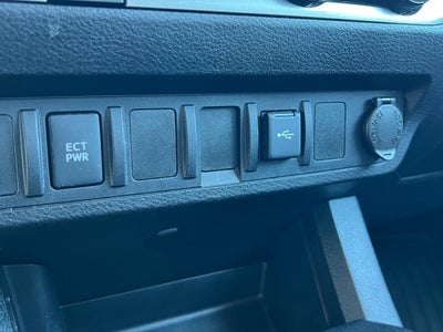 2021 Toyota Tacoma 4WD SR Double Cab 5' Bed V6 AT (GS)