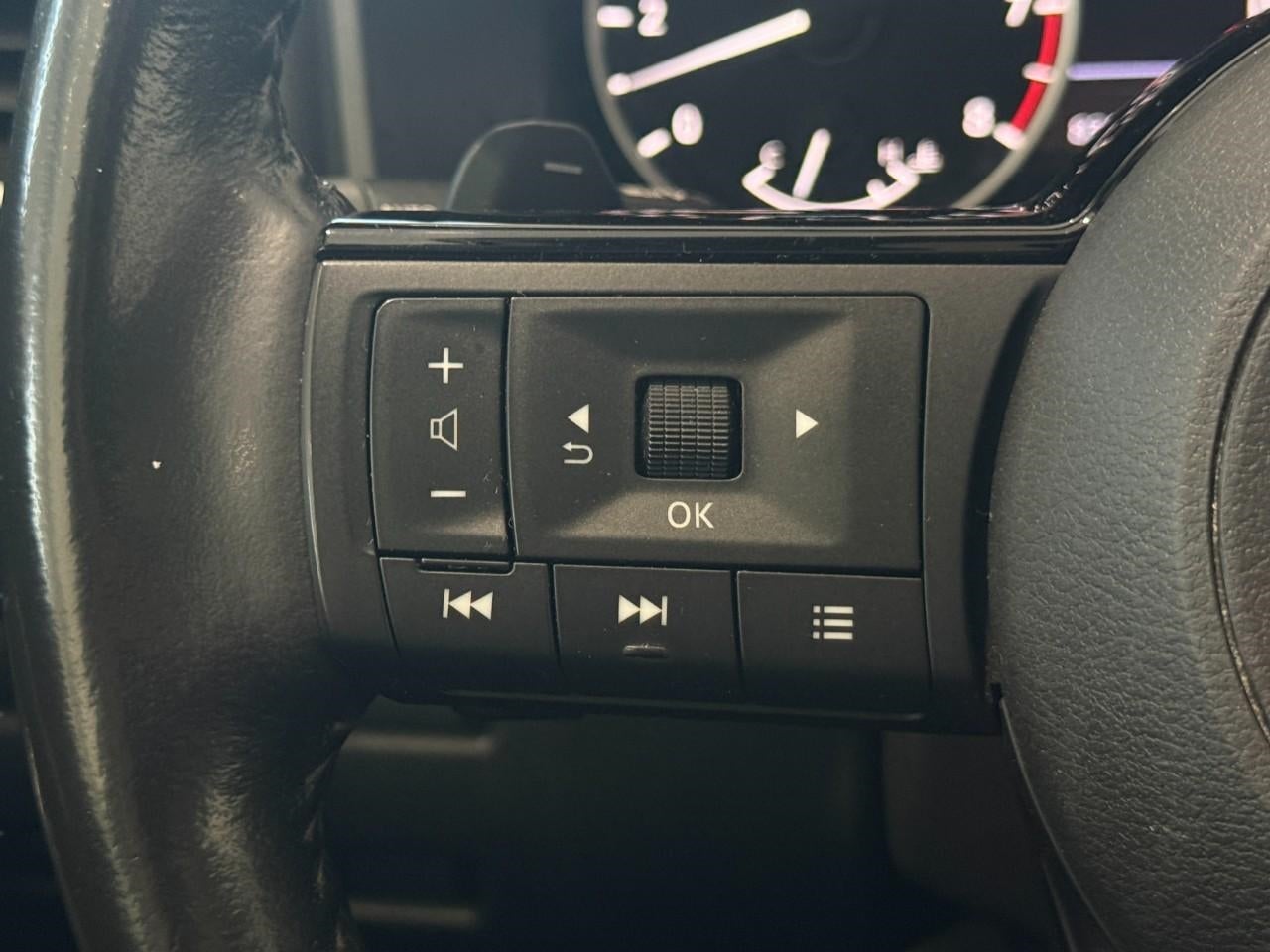 2023 Nissan Rogue AWD SV