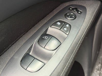 2017 Nissan Pathfinder SV