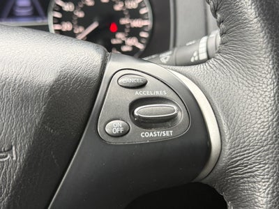 2017 Nissan Pathfinder SV