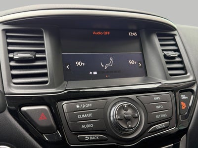 2017 Nissan Pathfinder SV