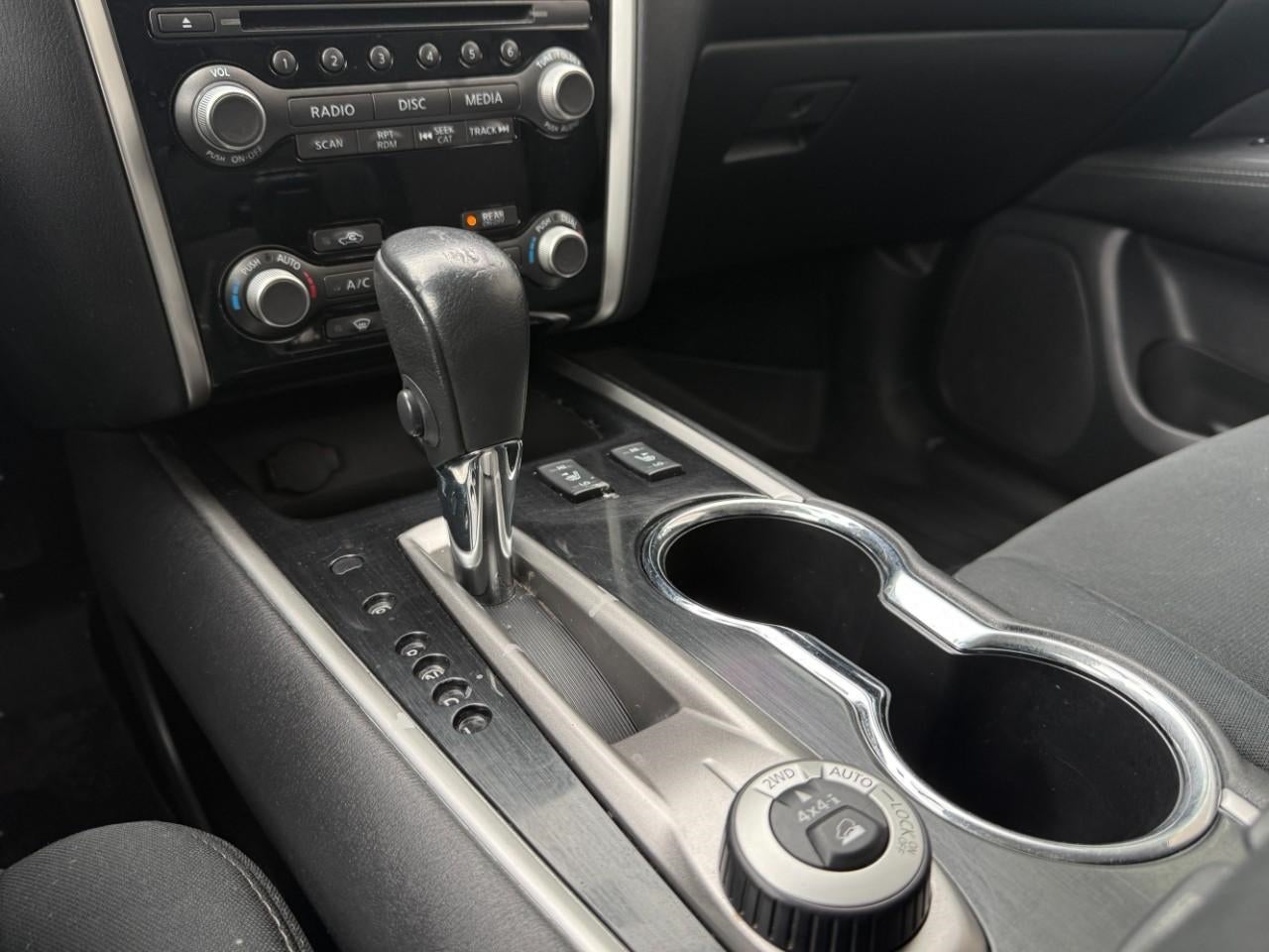 2017 Nissan Pathfinder SV