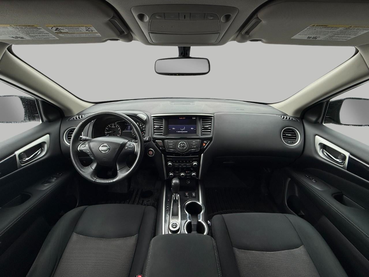 2017 Nissan Pathfinder SV