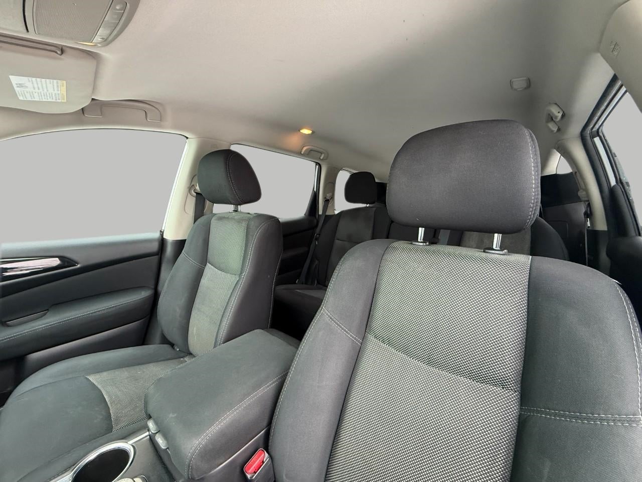 2017 Nissan Pathfinder SV