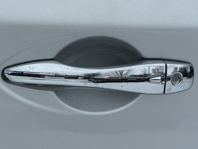 2017 Nissan Pathfinder SV