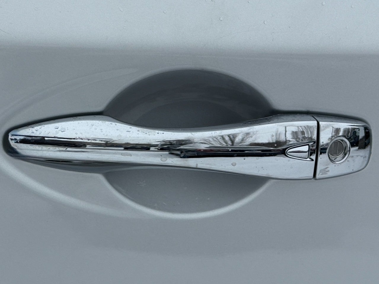 2017 Nissan Pathfinder SV