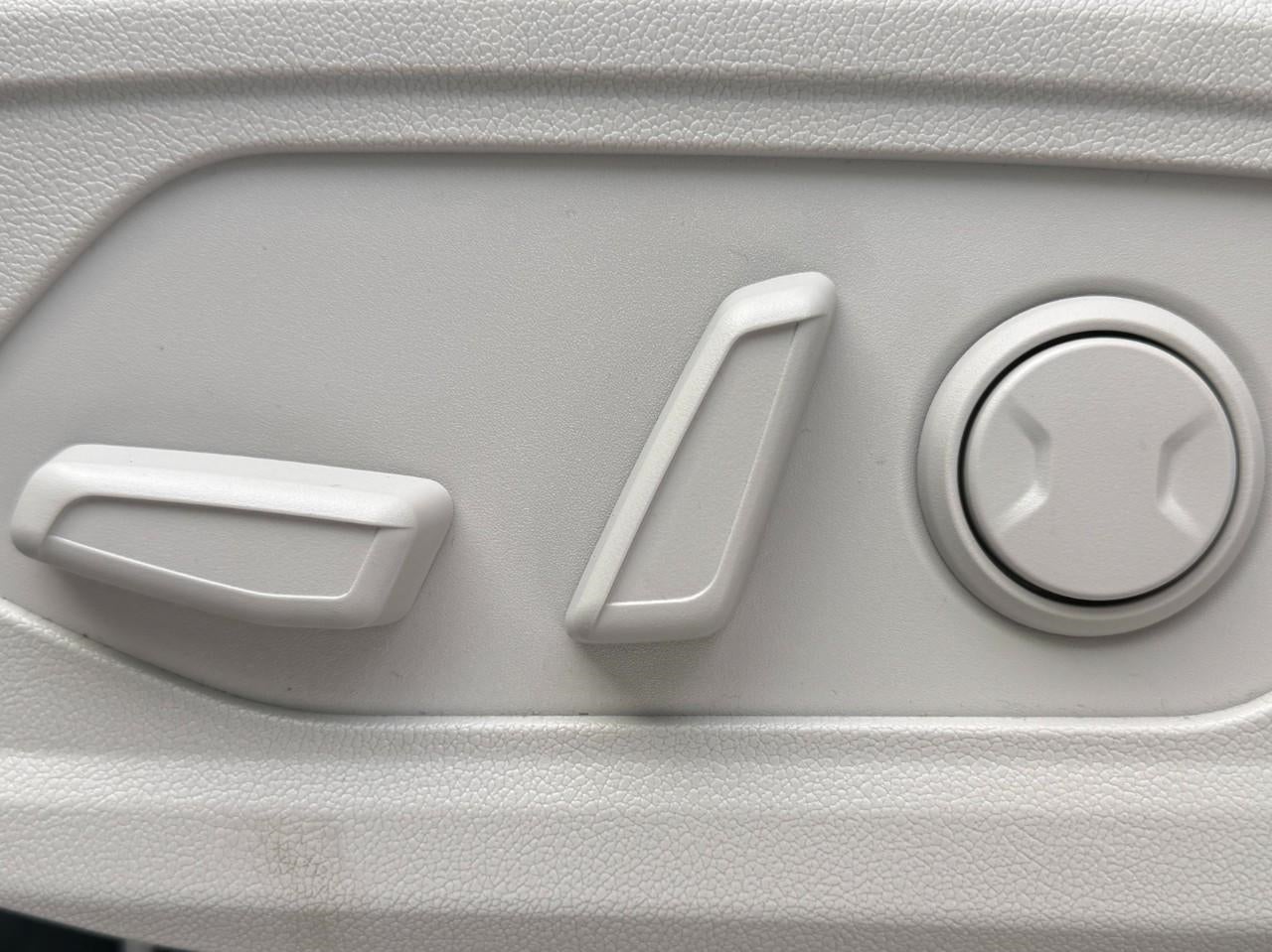 2025 Kia Sorento X-Line EX