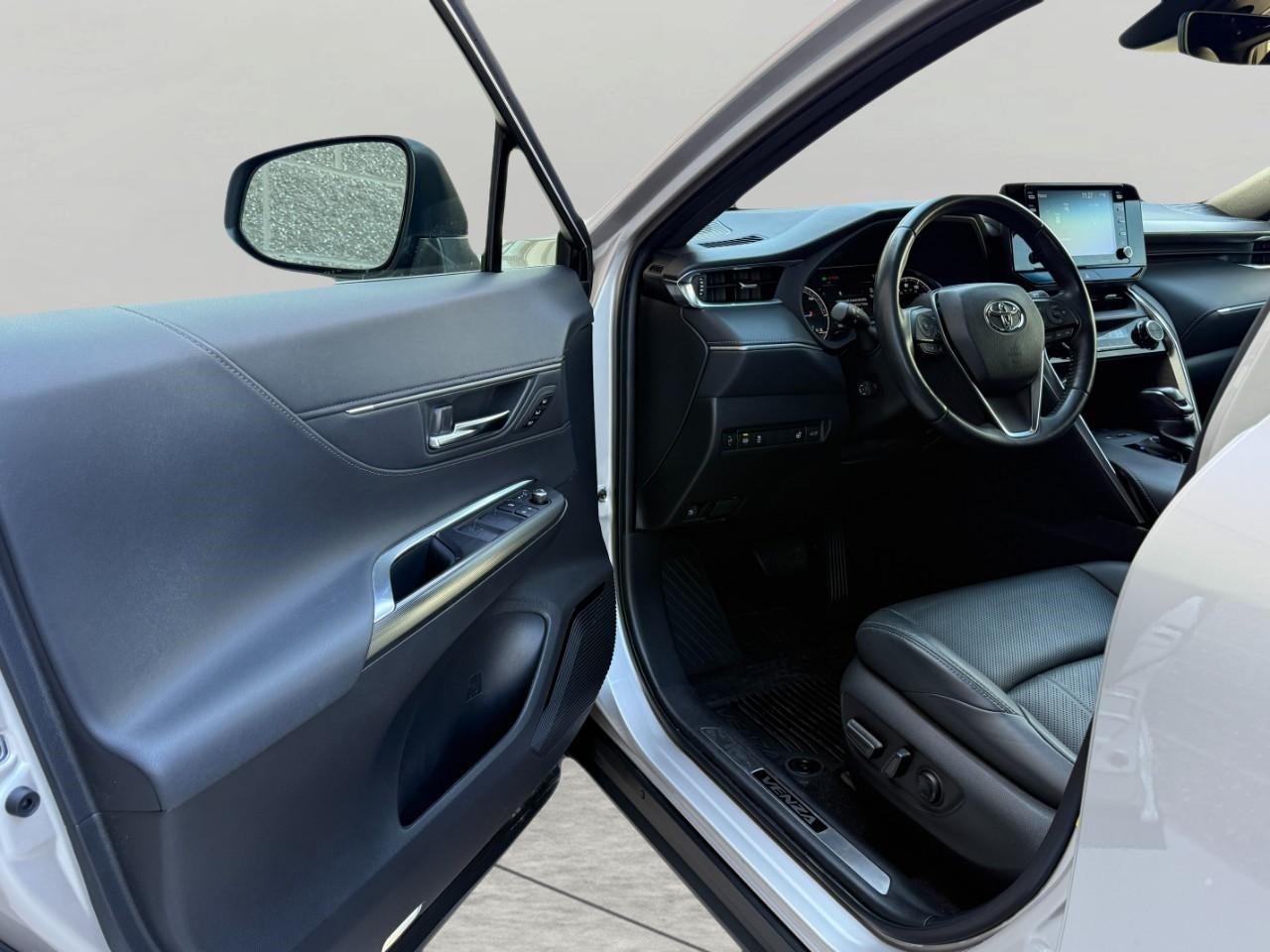 2021 Toyota Venza XLE AWD (SE)