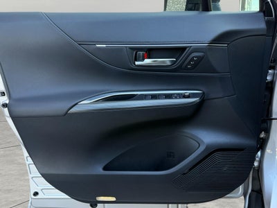 2021 Toyota Venza XLE AWD (SE)
