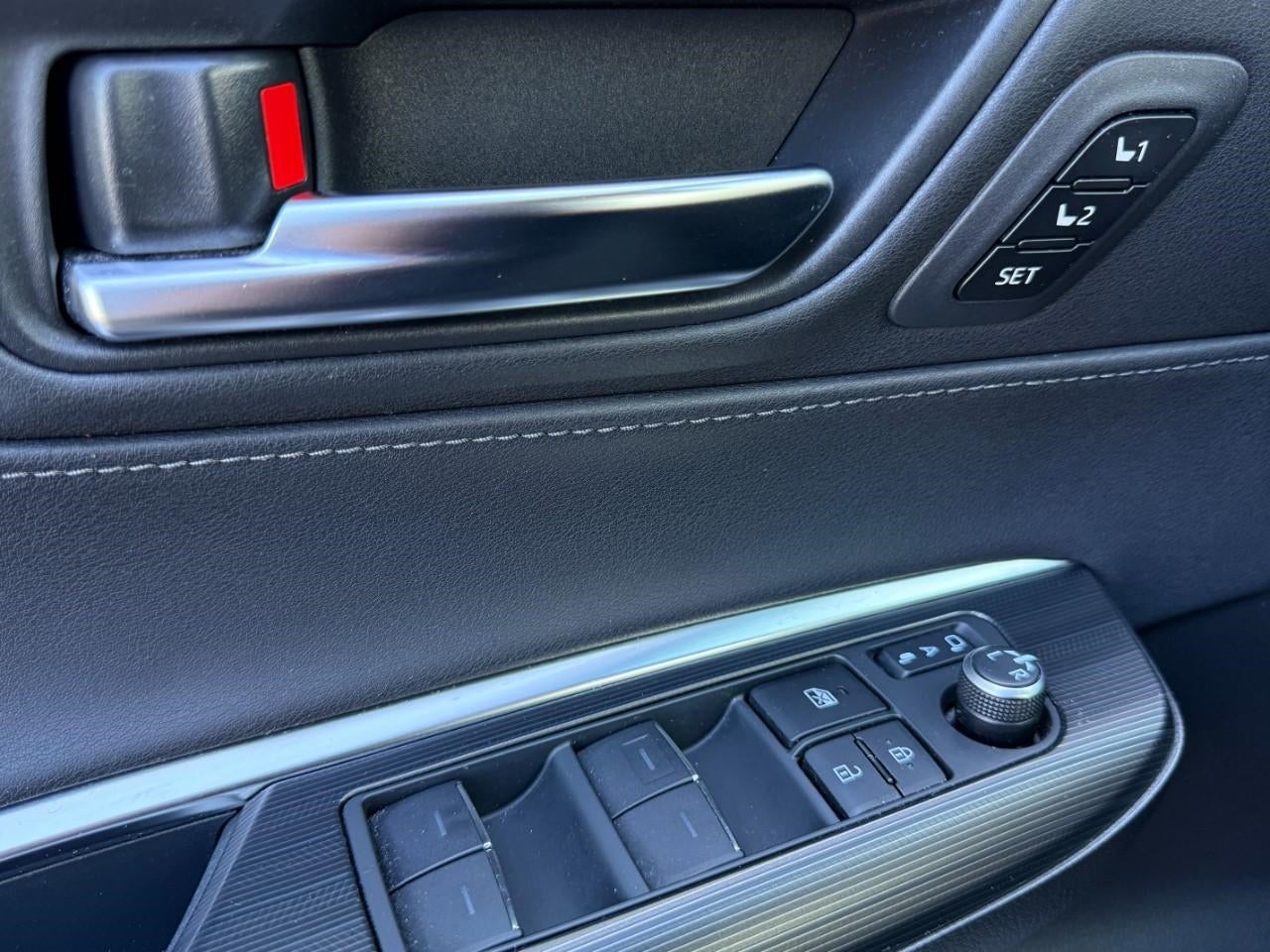 2021 Toyota Venza XLE AWD (SE)