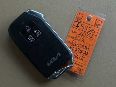 2024 Kia Carnival EX FWD