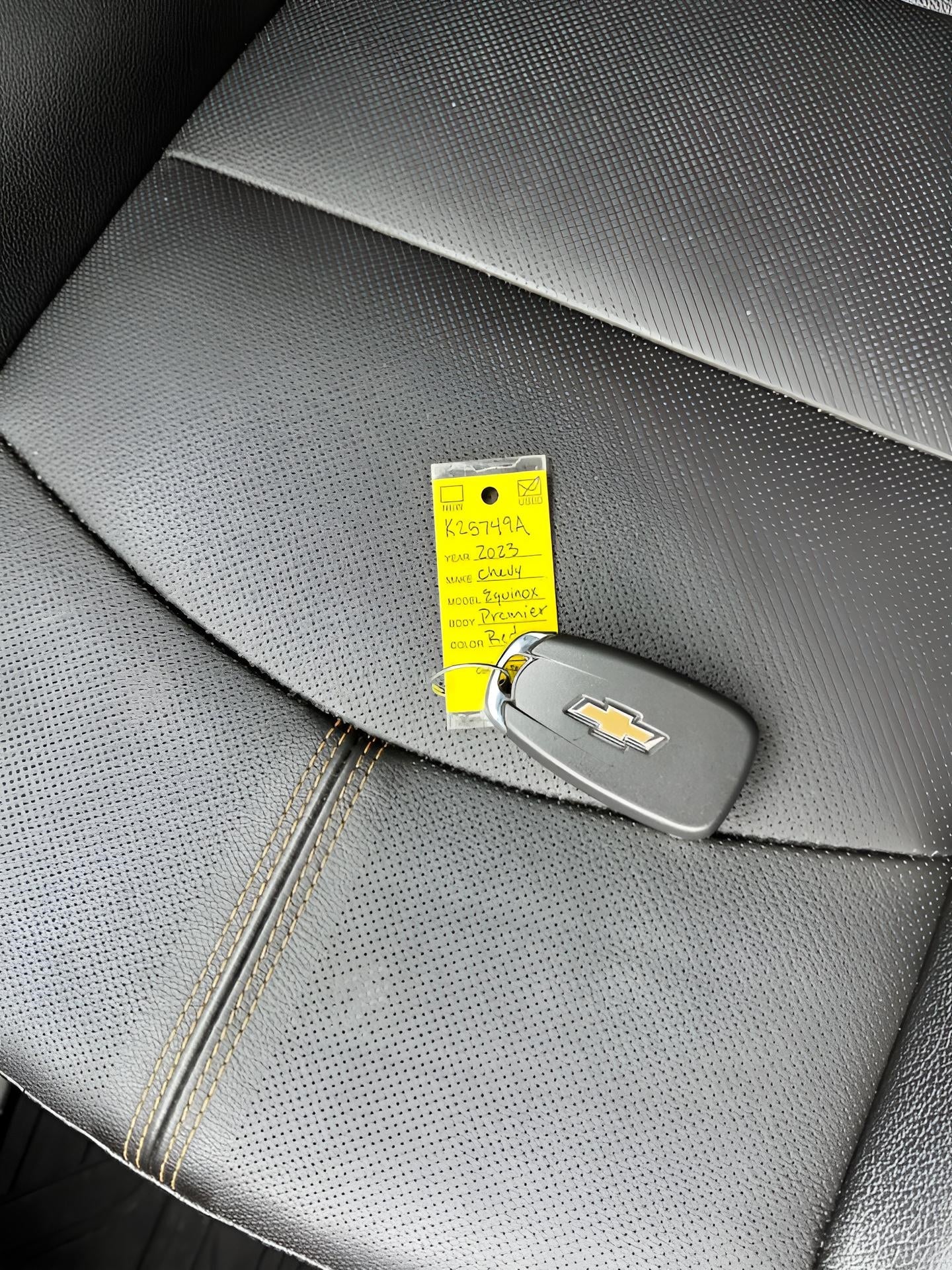 2023 Chevrolet Equinox AWD 4dr Premier