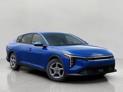2025 Kia K4 LXS FWD