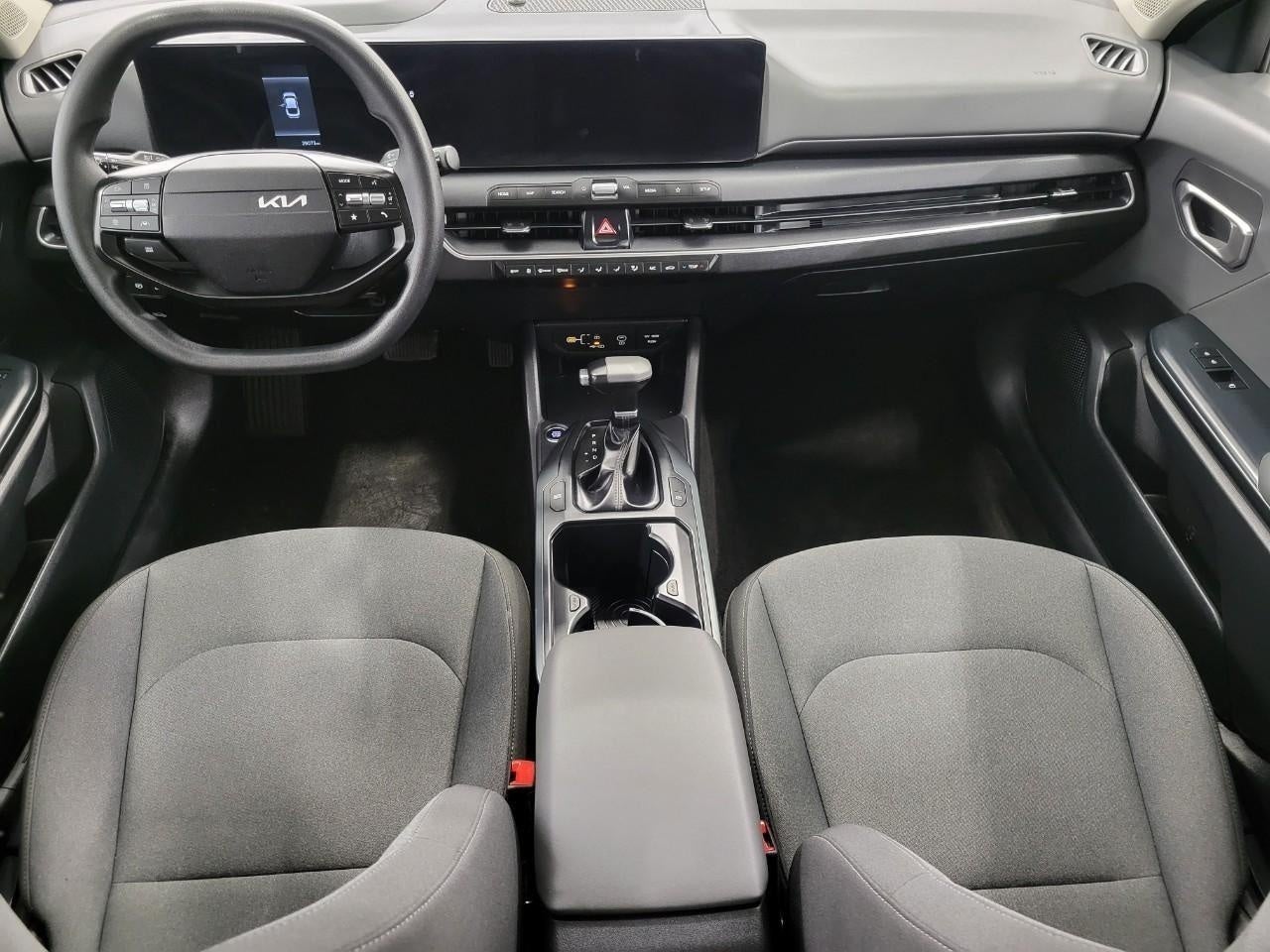2025 Kia K4 LXS FWD