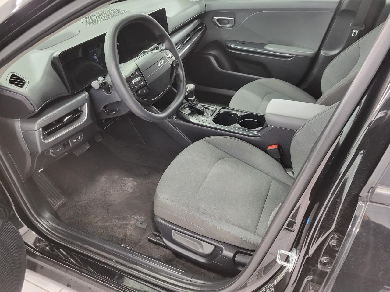2025 Kia K4 LXS FWD