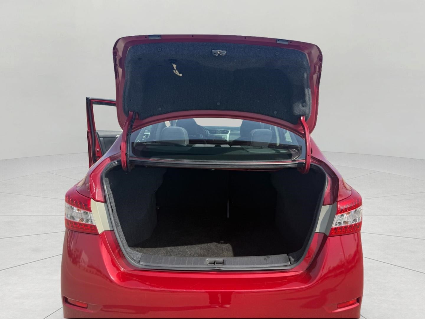 2013 Nissan Sentra 4dr Sdn I4 CVT SR