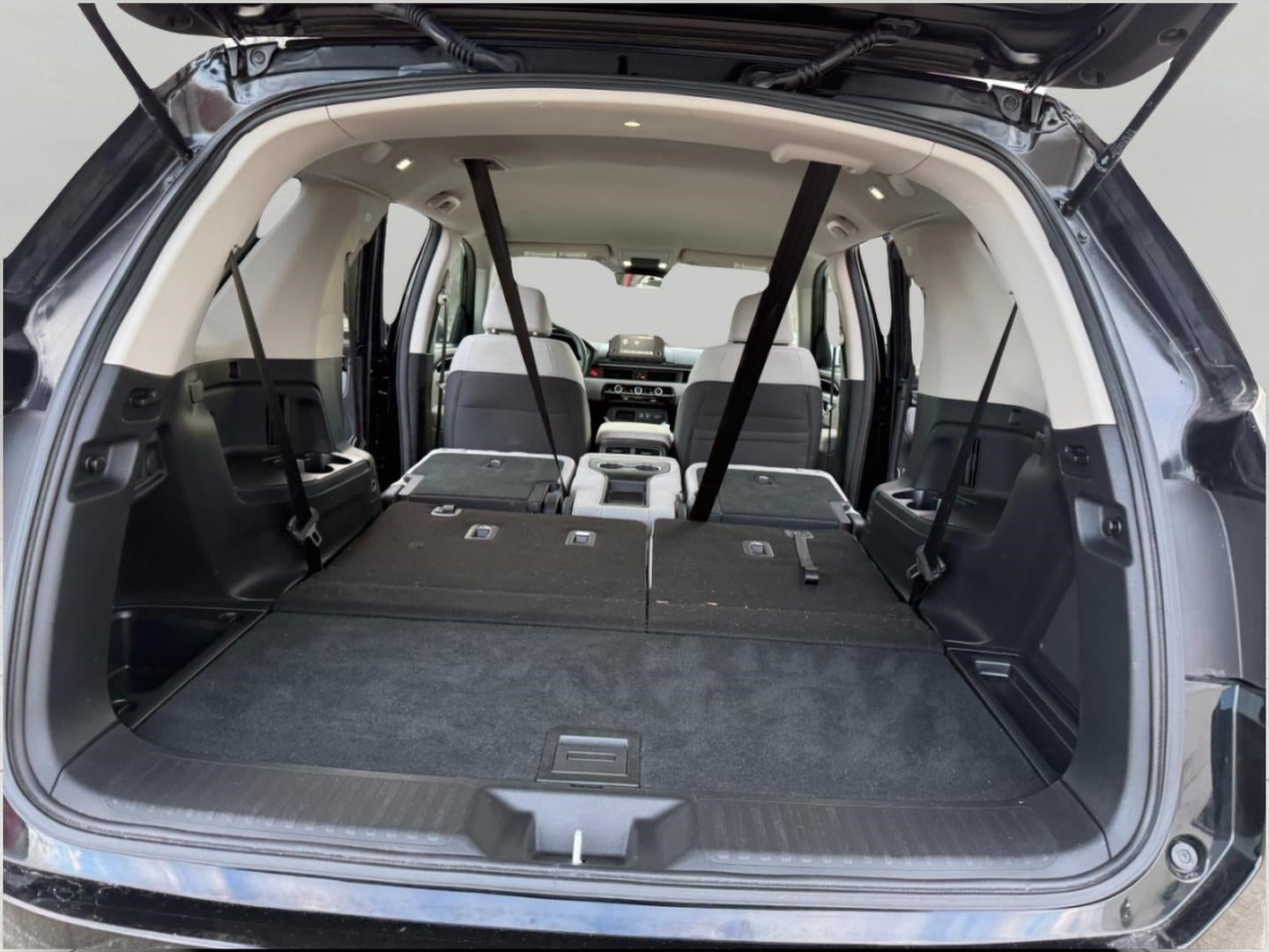 2023 Honda Pilot LX AWD