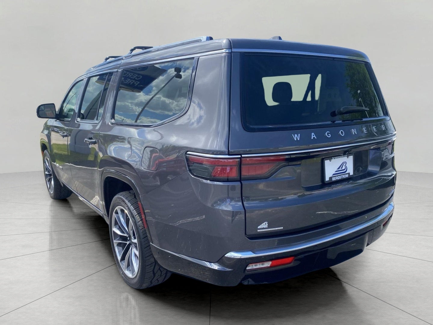2023 Jeep Wagoneer L Series III 4x4