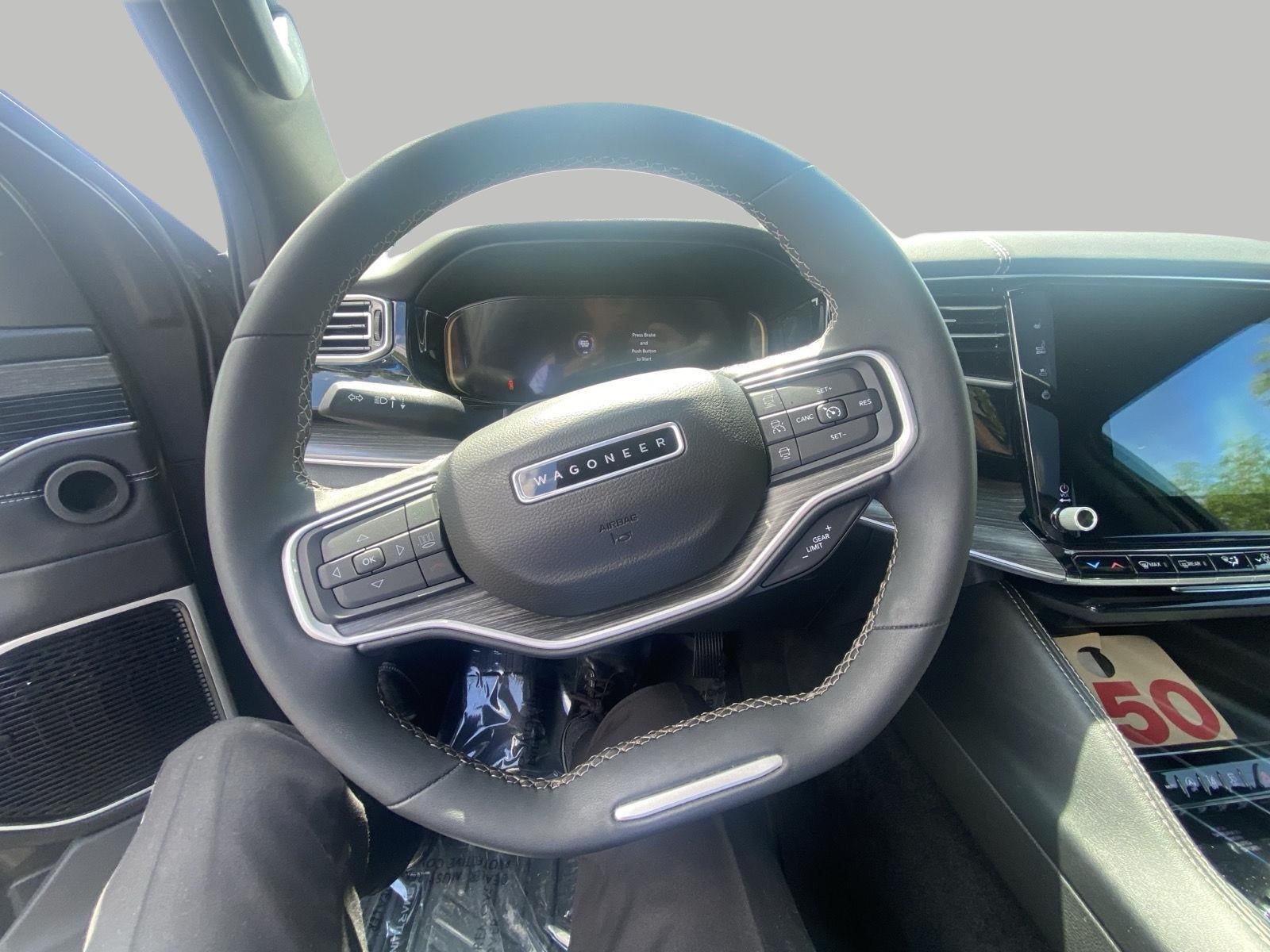 2023 Jeep Wagoneer L Series III 4x4