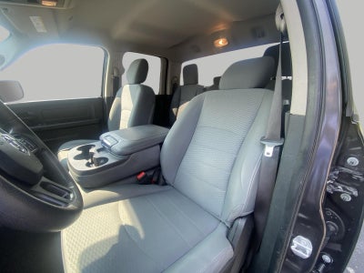 2017 RAM 1500 Express 4x4 Quad Cab 6'4 Box