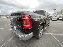 2019 RAM 1500 Laramie 4x4 Crew Cab 5'7 Box