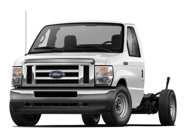 2025 Ford E-350SD Base Cutaway
