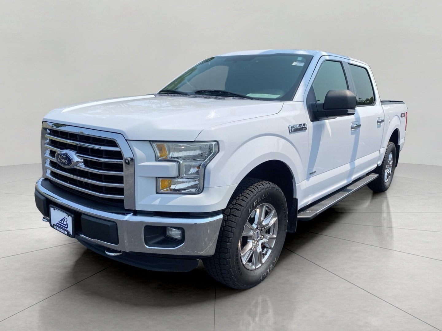 2015 Ford F-150 4WD SuperCrew 145 XLT