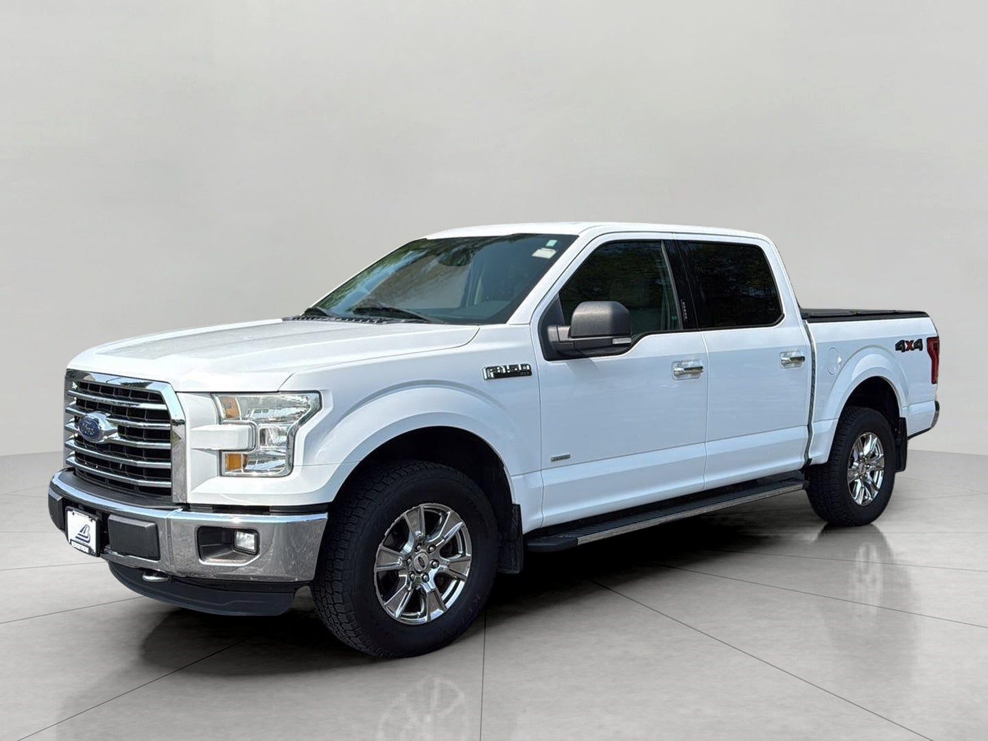 2015 Ford F-150 4WD SuperCrew 145 XLT