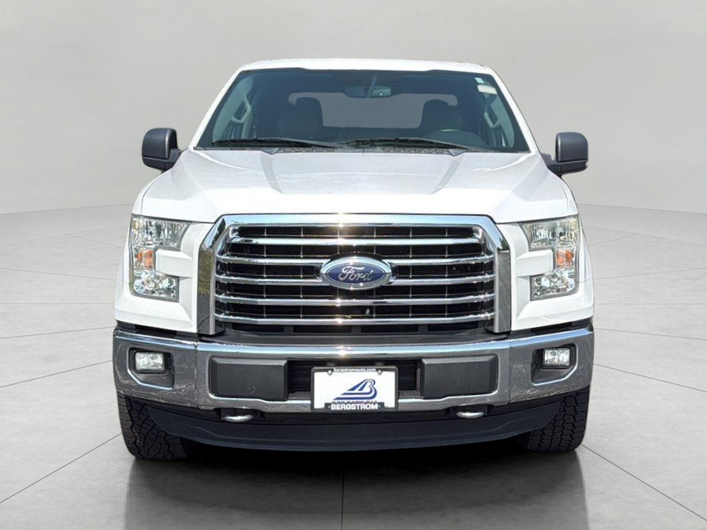 2015 Ford F-150 4WD SuperCrew 145 XLT
