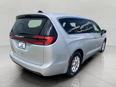 2024 Chrysler Pacifica Touring L FWD