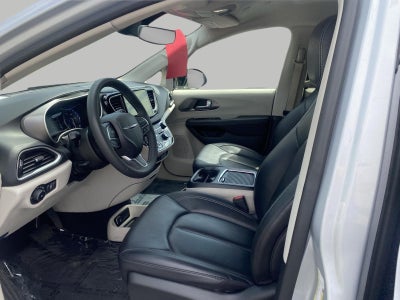 2024 Chrysler Pacifica Touring L FWD