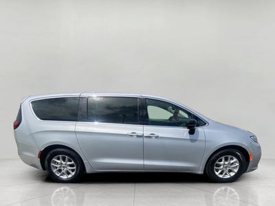 2024 Chrysler Pacifica Touring L FWD