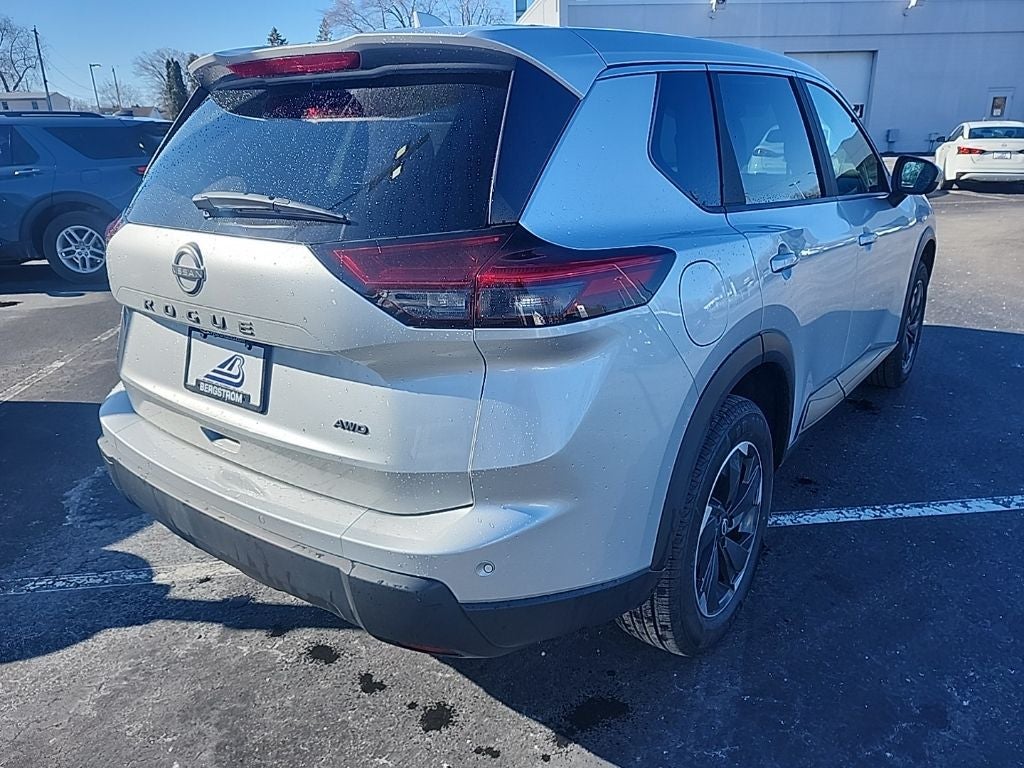 2025 Nissan Rogue SV