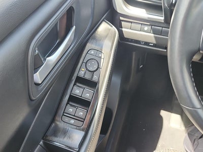 2025 Nissan Rogue AWD SV