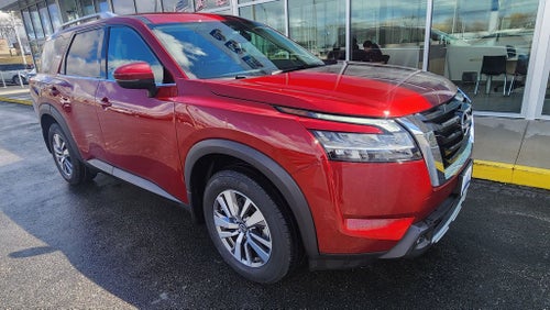 2022 Nissan Pathfinder SL